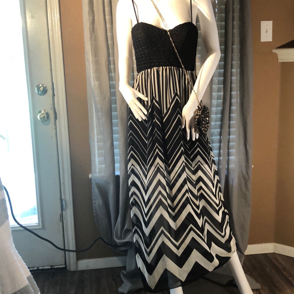 Tricia Cocktail dress and urban expression bag